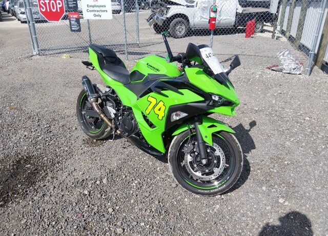 2025 KAWASAKI Ninja