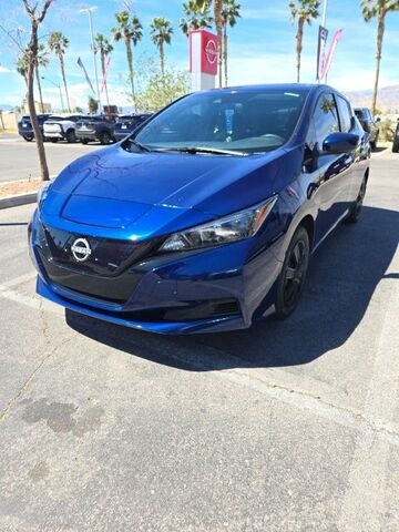 2023 NISSAN Leaf