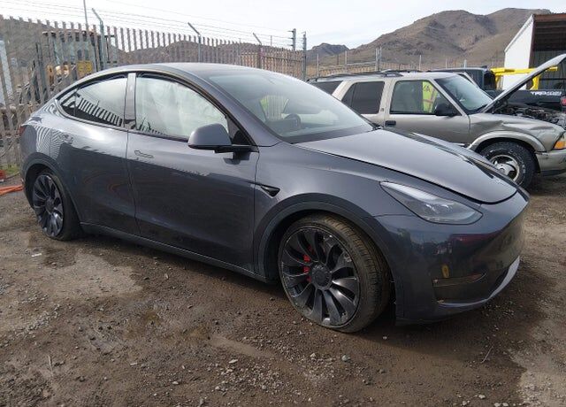2023 TESLA Model Y