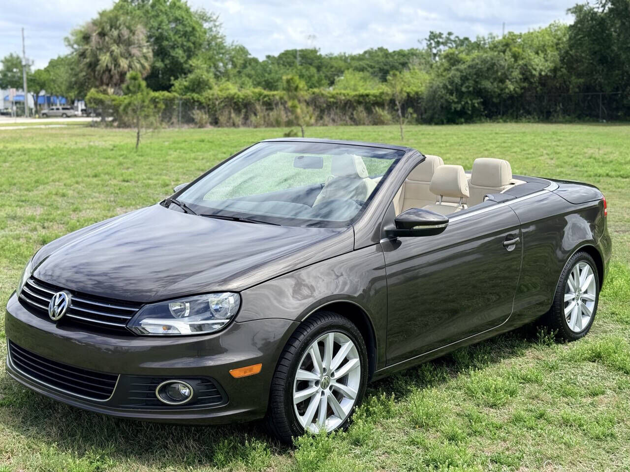 2012 VOLKSWAGEN Eos
