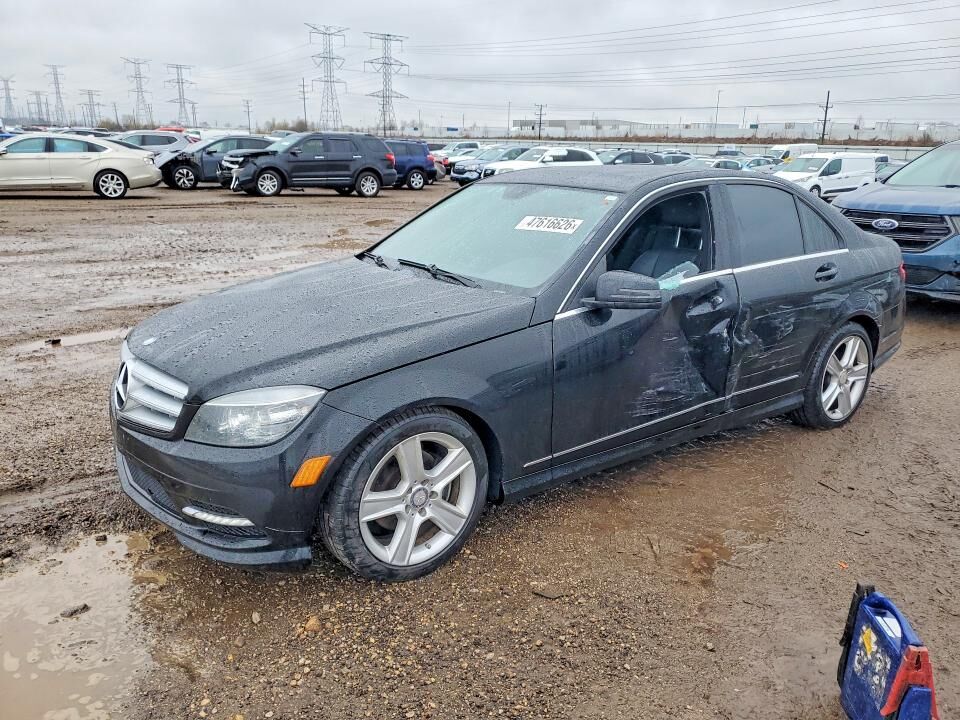 2011 MERCEDES-BENZ C-Class