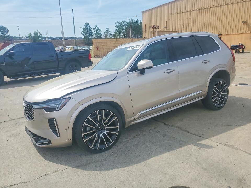 2025 VOLVO XC90
