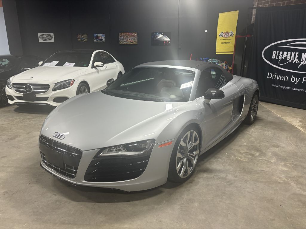 2011 AUDI R8