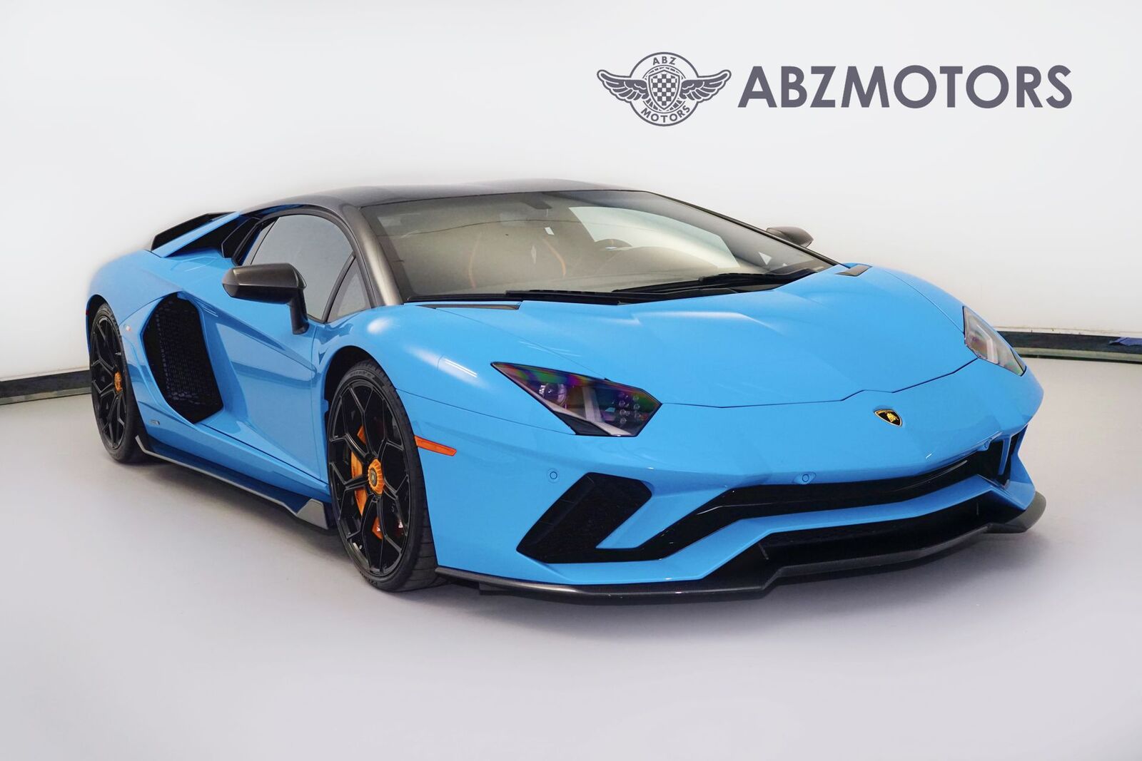 2022 LAMBORGHINI Aventador