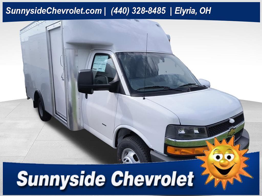 2026 CHEVROLET Express
