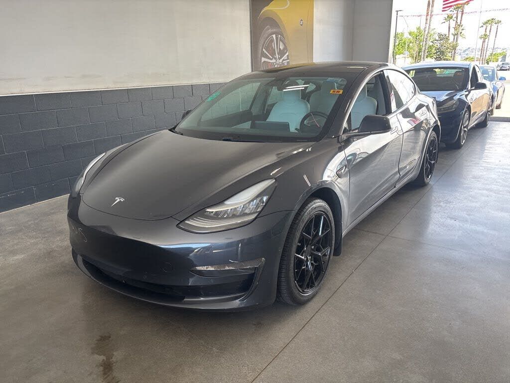 2019 TESLA Model 3