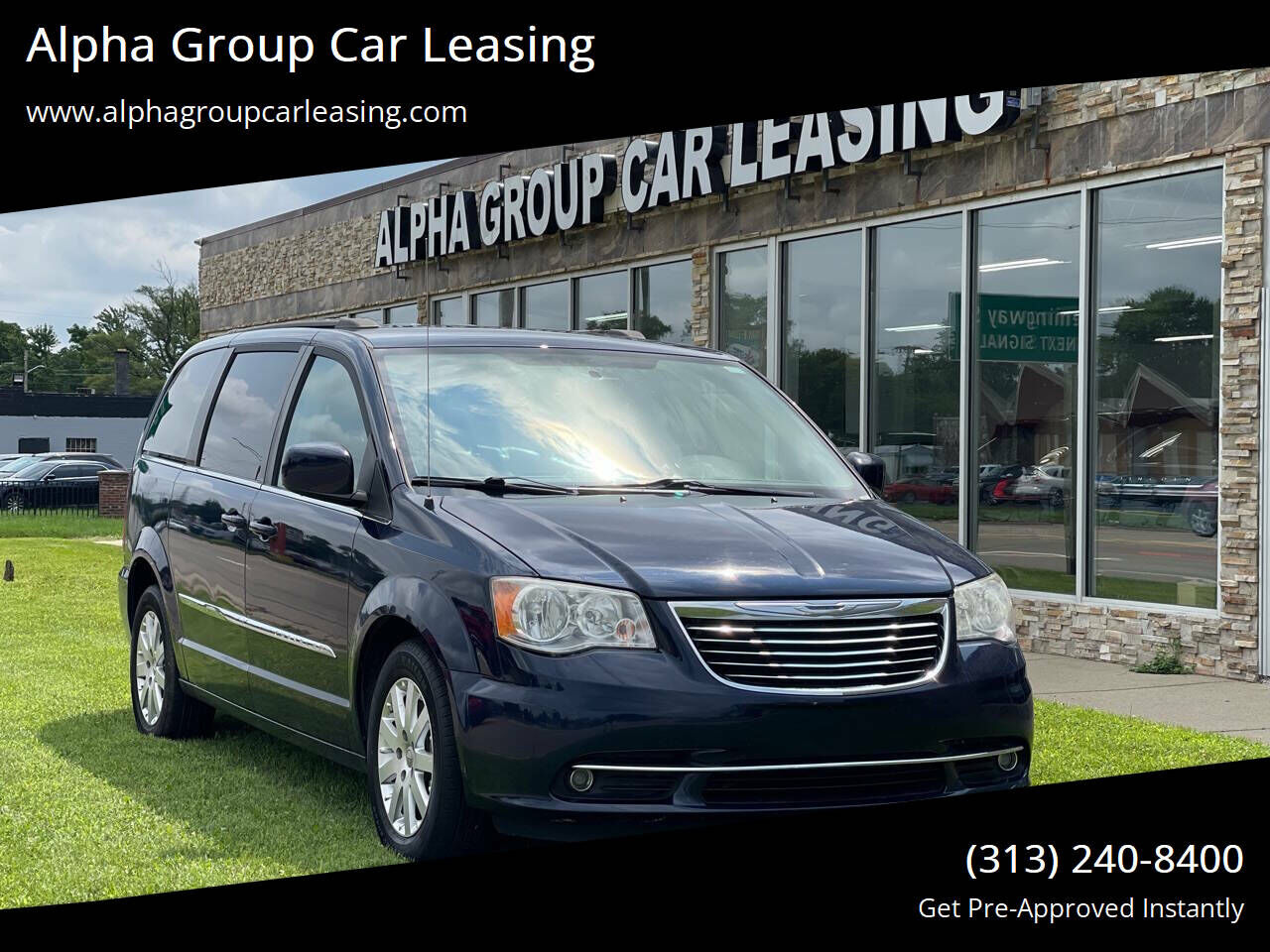 2013 CHRYSLER Town and Country