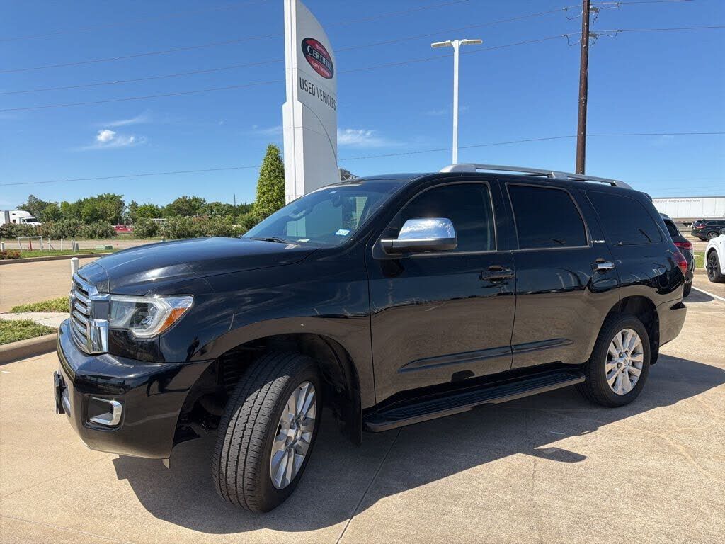 2020 TOYOTA Sequoia