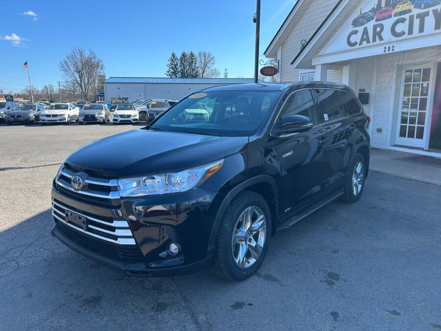 2019 TOYOTA Highlander