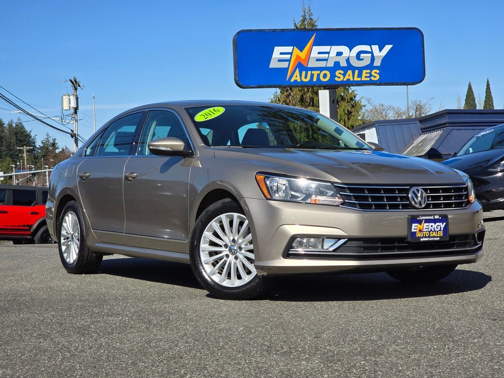 2016 VOLKSWAGEN Passat
