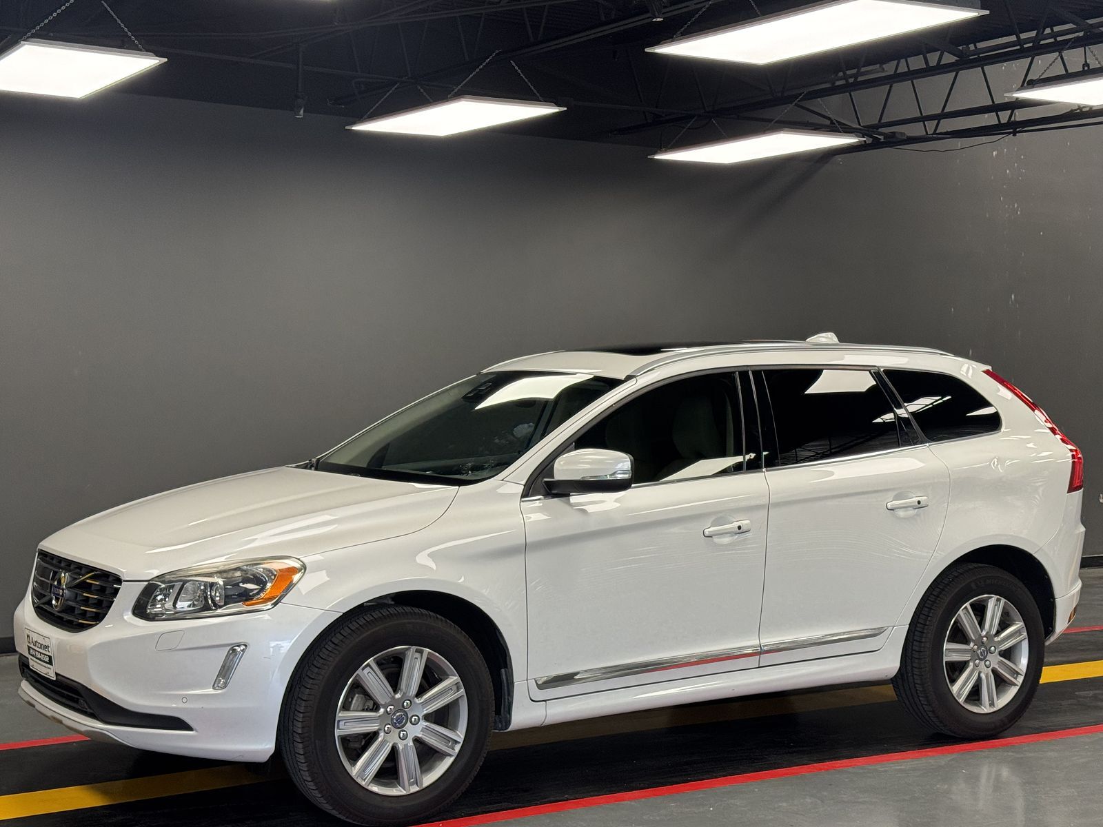 2016 VOLVO XC60