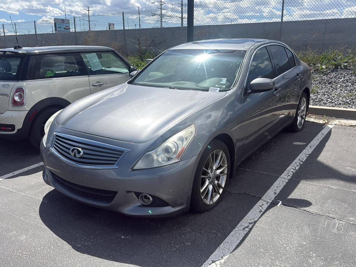 2012 INFINITI G37