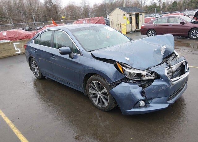 2016 SUBARU Legacy