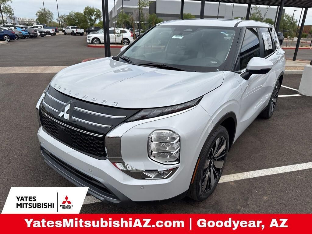 2026 MITSUBISHI Outlander
