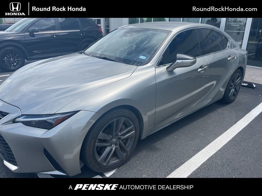 2021 LEXUS IS