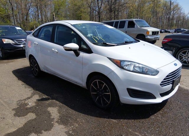 2015 FORD Fiesta