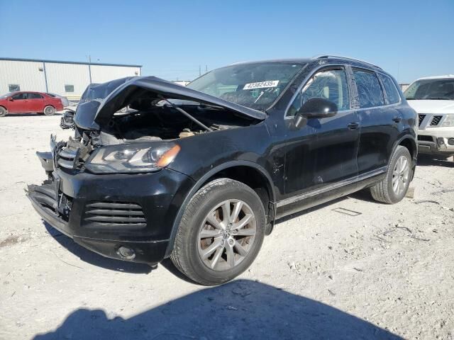 2014 VOLKSWAGEN Touareg