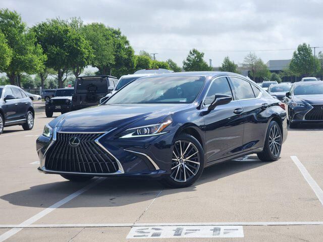 2025 LEXUS ES
