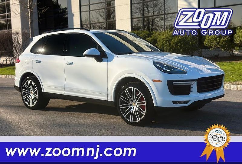 2015 PORSCHE Cayenne