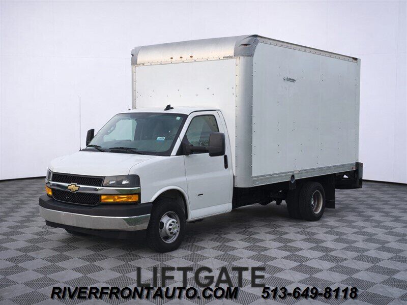 2021 CHEVROLET Express