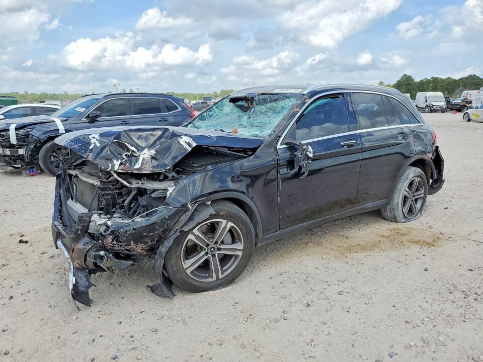 2017 MERCEDES-BENZ GLC-Class