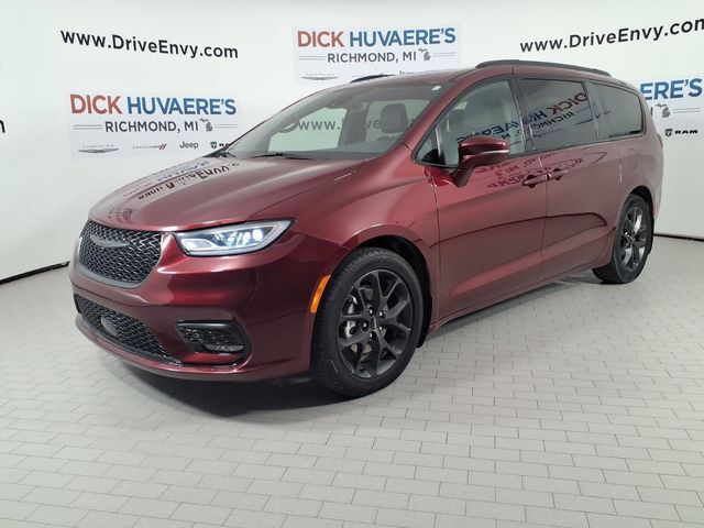 2022 CHRYSLER Pacifica