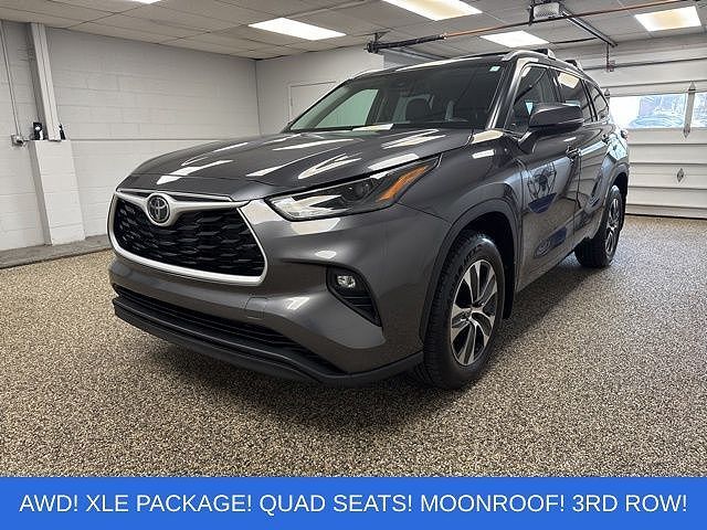 2022 TOYOTA Highlander