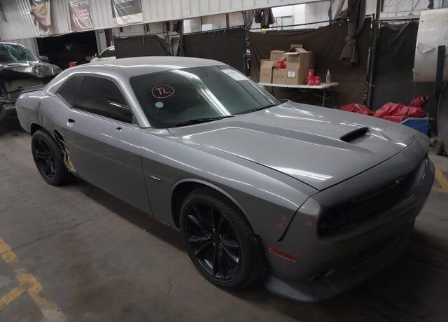 2017 DODGE Challenger