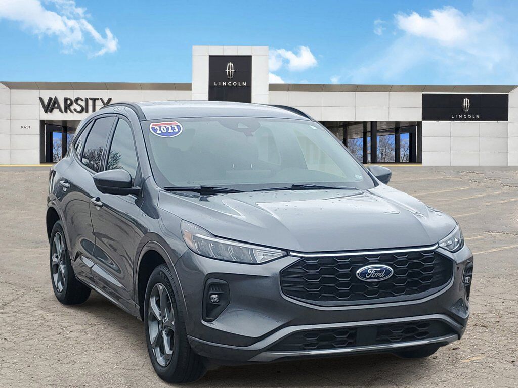 2023 FORD Escape
