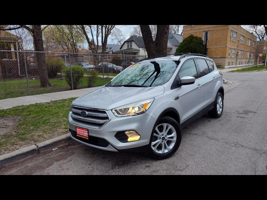 2017 FORD Escape