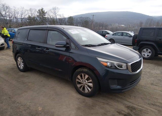 2017 KIA Sedona
