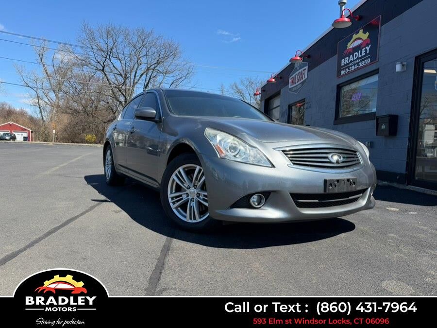 2011 INFINITI G37