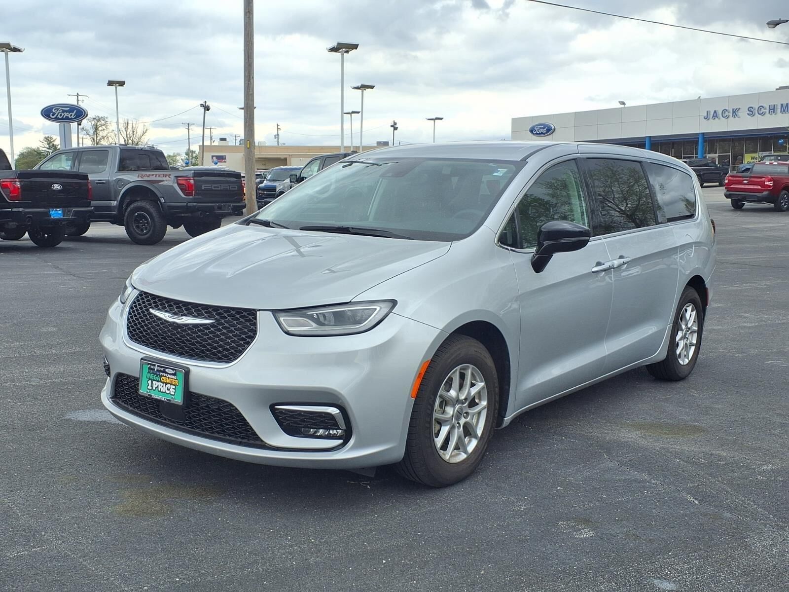 2024 CHRYSLER Pacifica