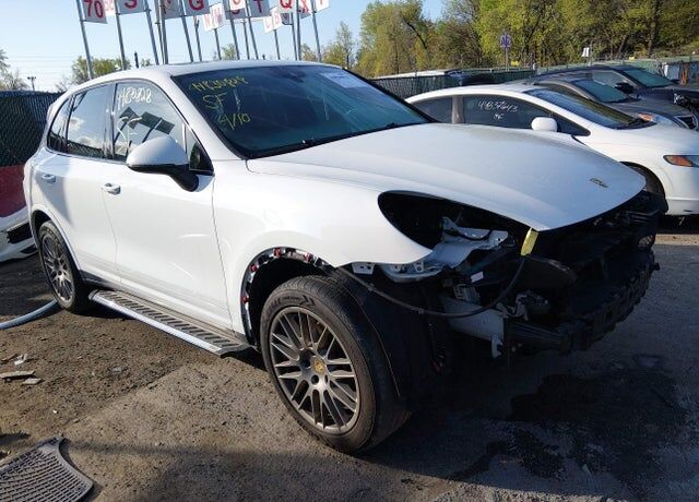 2017 PORSCHE Cayenne