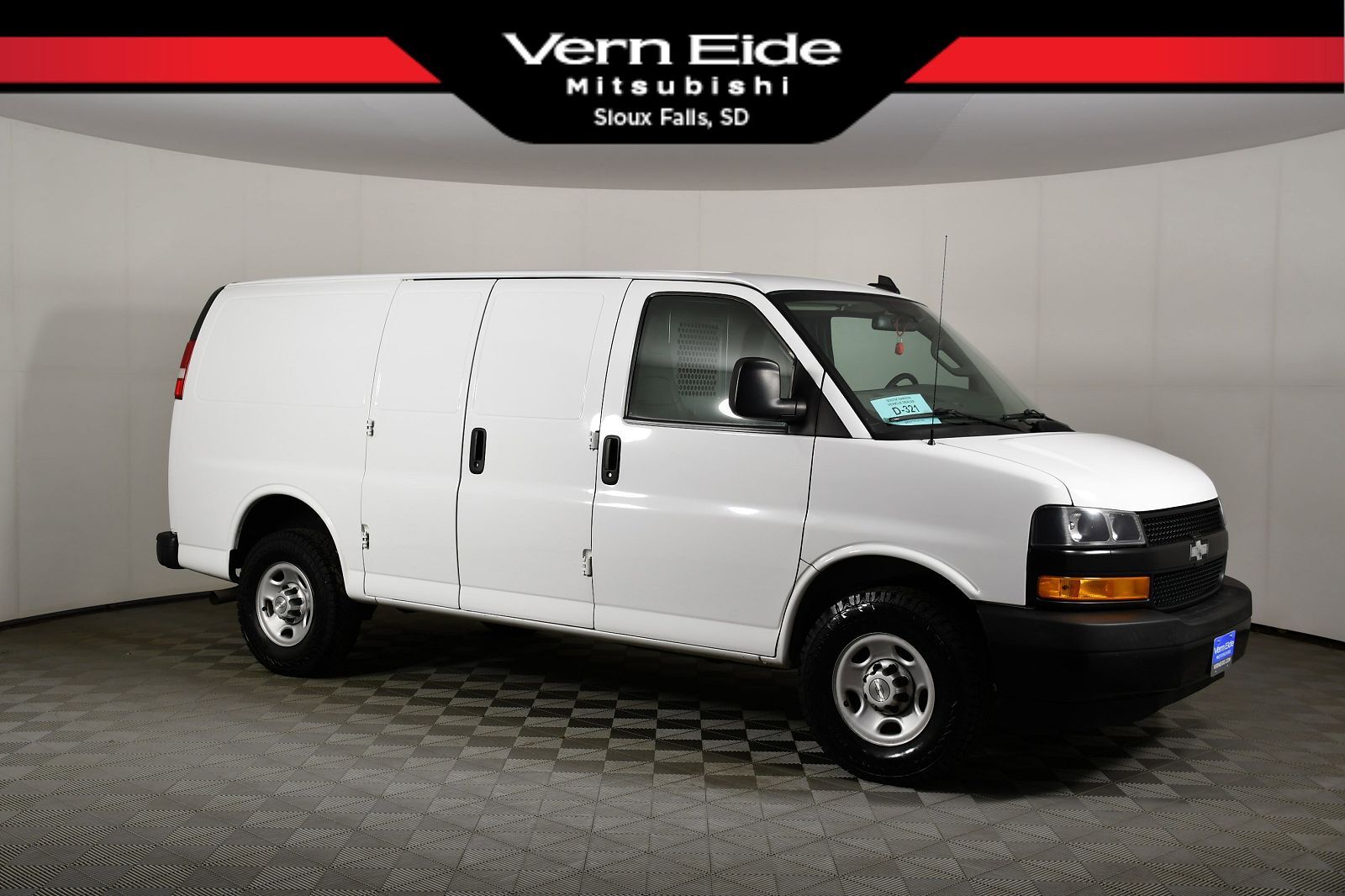 2020 CHEVROLET Express