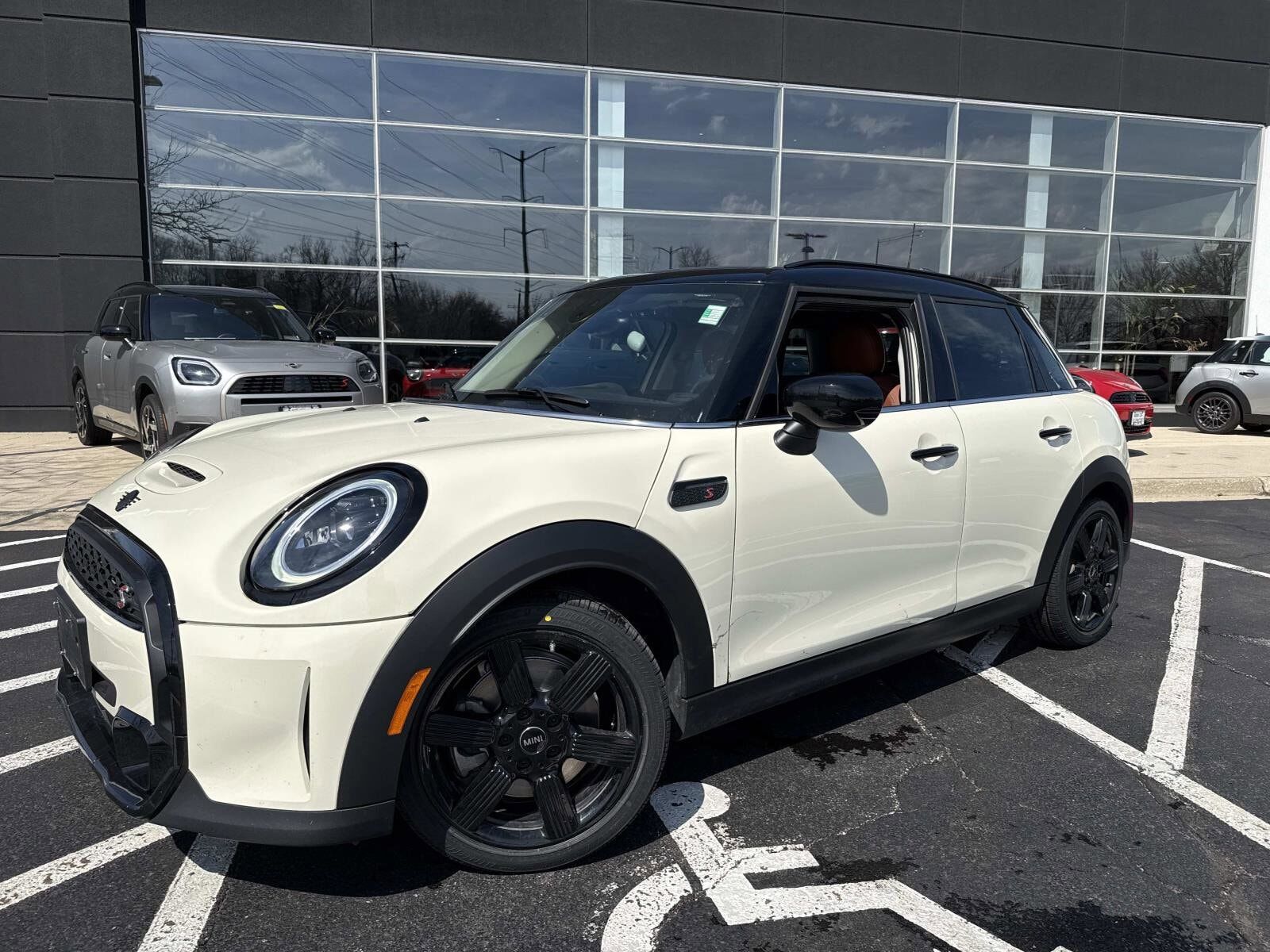 2023 MINI Hardtop