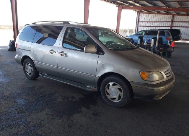 2002 TOYOTA Sienna