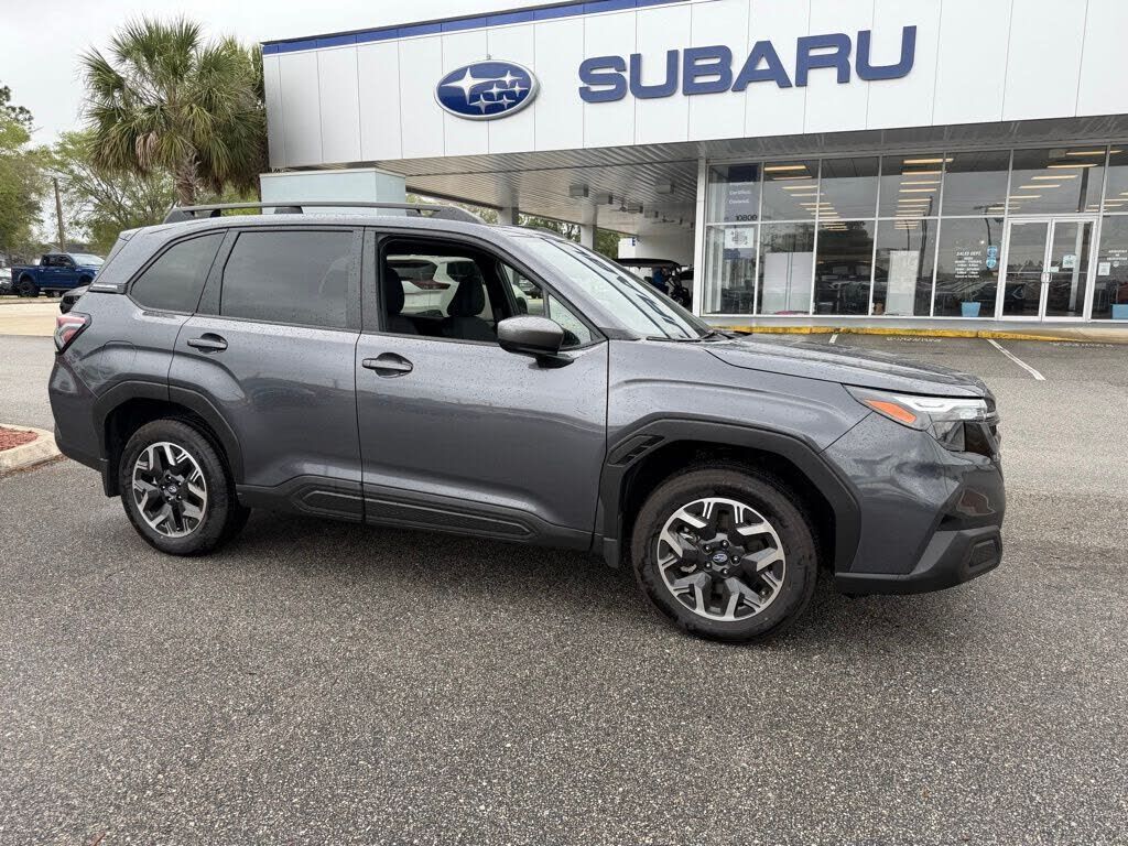 2025 SUBARU Forester