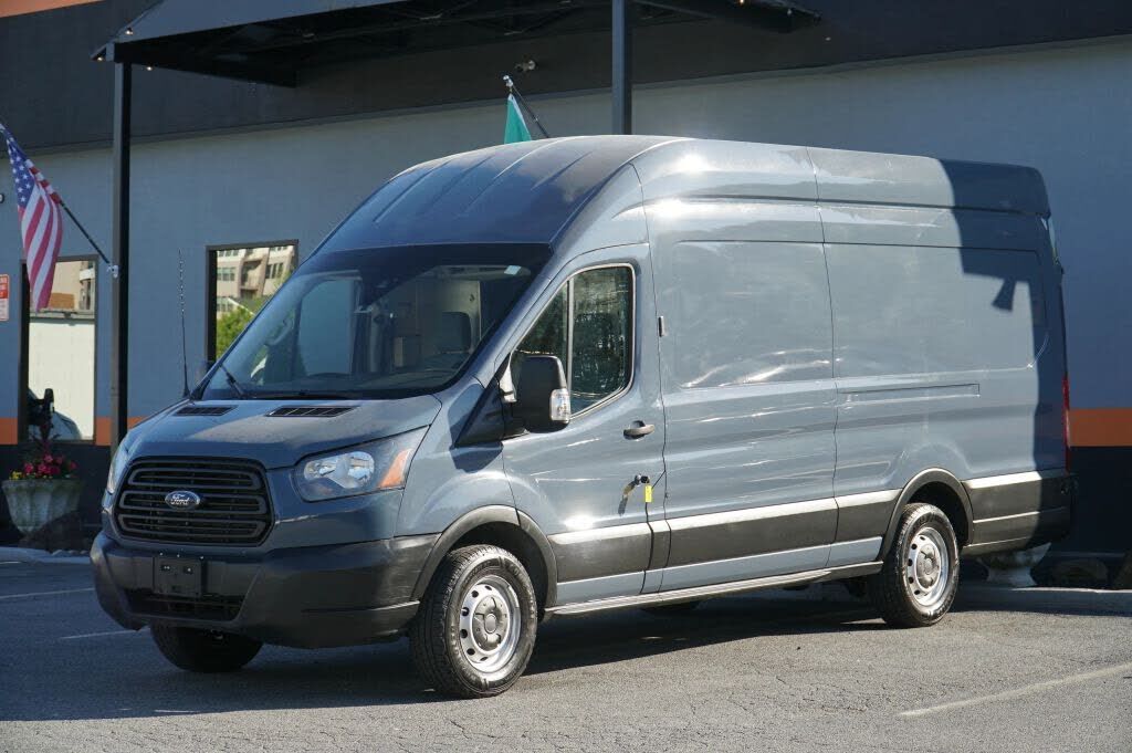 2019 FORD Transit