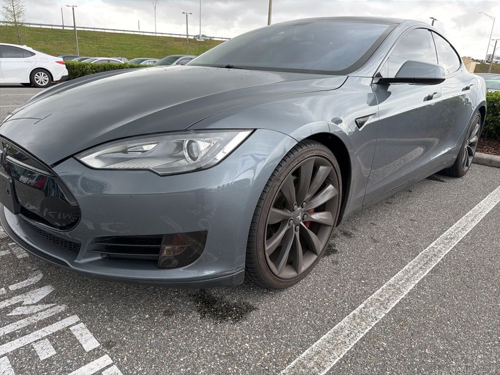2014 TESLA Model S