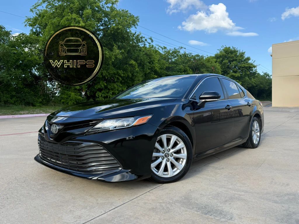 2018 TOYOTA Camry
