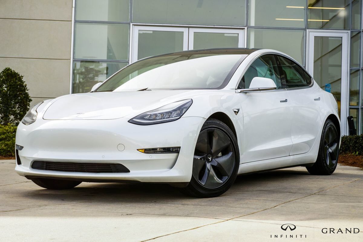 2020 TESLA Model 3