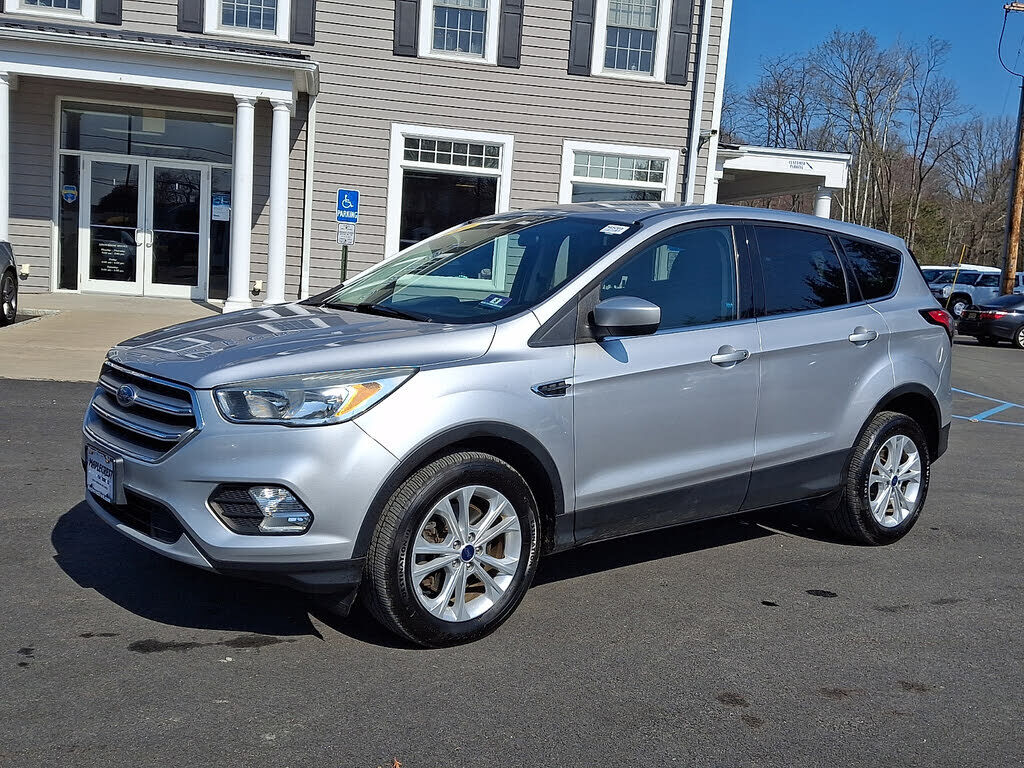 2017 FORD Escape