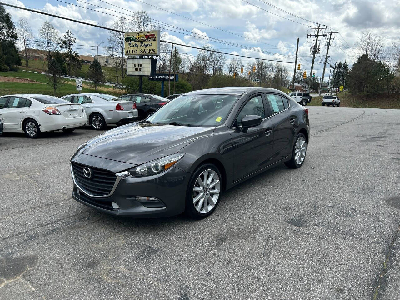 2017 MAZDA Mazda3