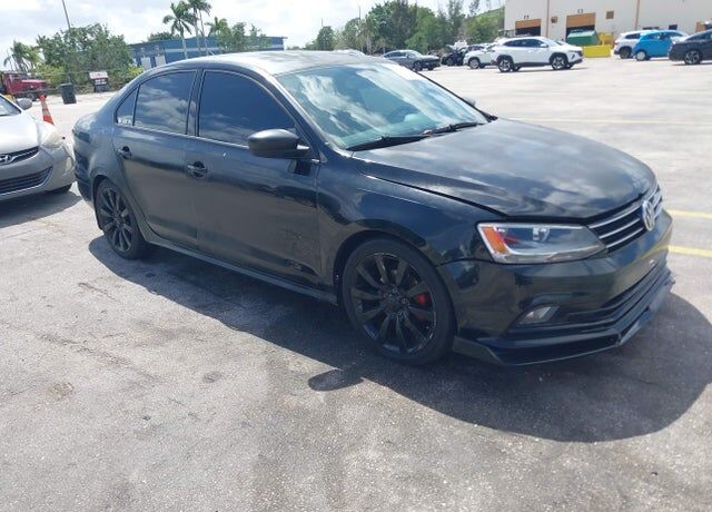 2016 VOLKSWAGEN Jetta