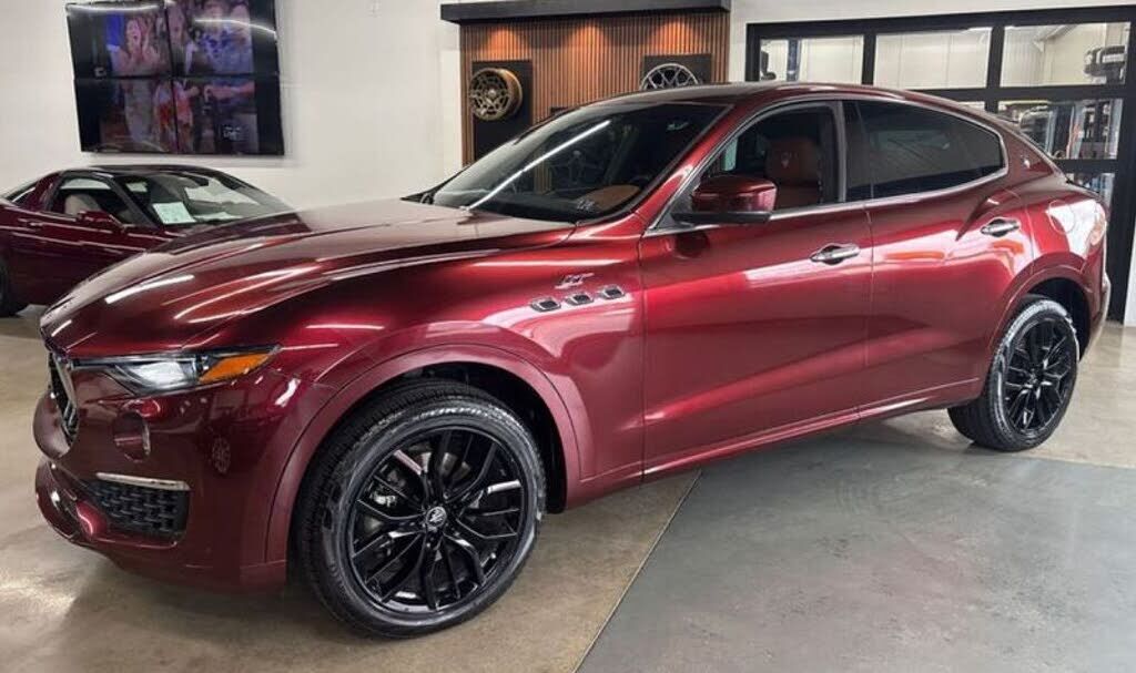 2022 MASERATI Levante