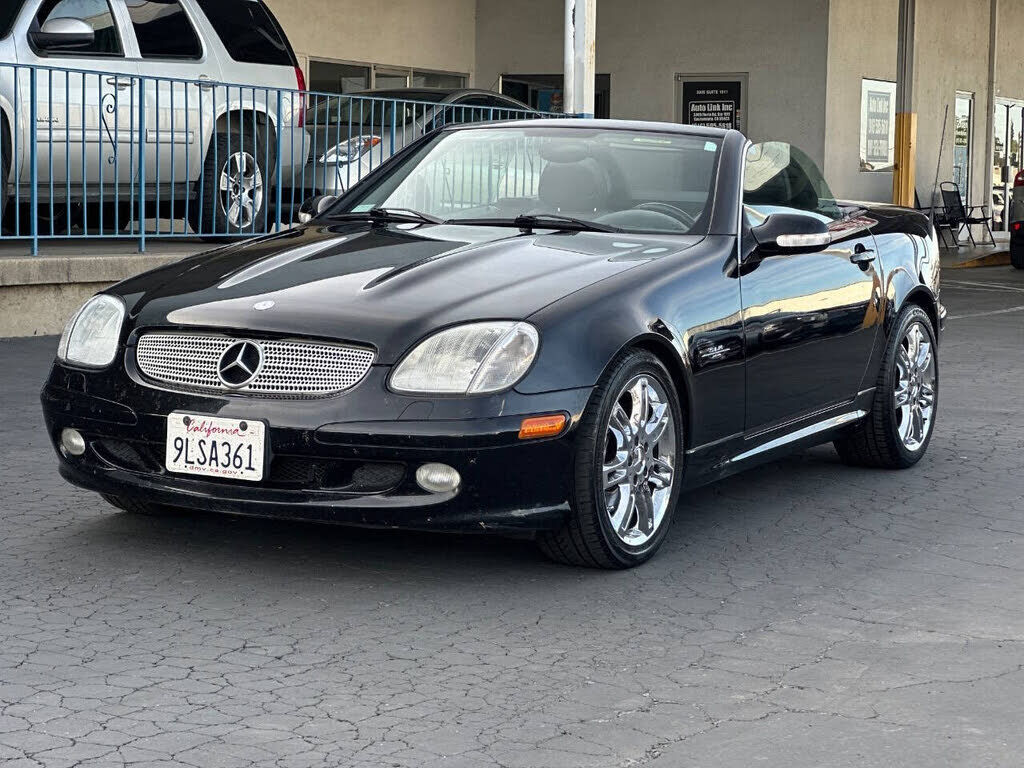 2004 MERCEDES-BENZ SLK-Class