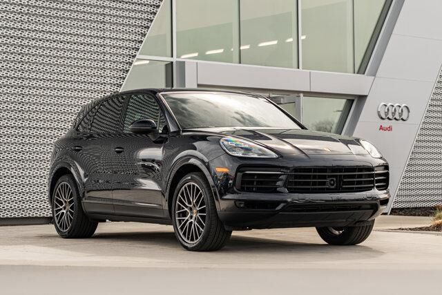 2021 PORSCHE Cayenne