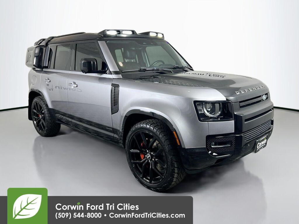 2020 LAND ROVER Defender