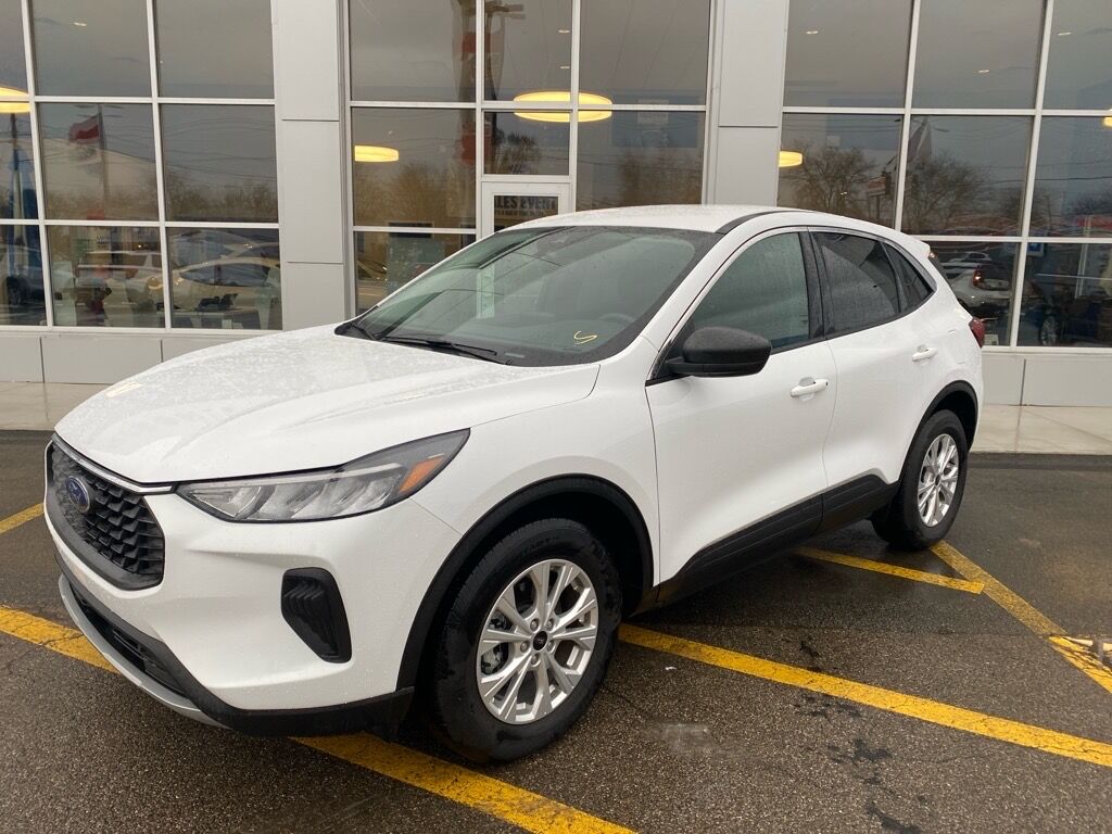 2023 FORD Escape